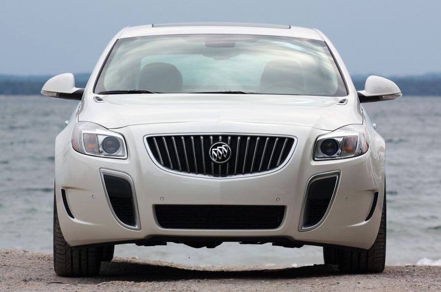  Buick Regal GS 2012 года  (фото 5 из 90)
